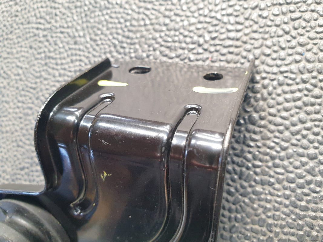 Hyundai Grand i10 Motion 2023 Left Upper Radiator Bracket