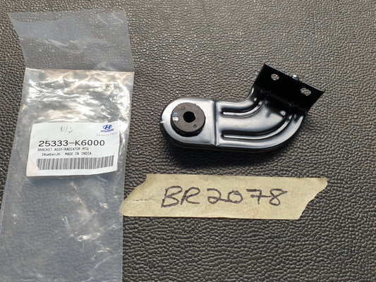 Hyundai Grand i10 Motion 2023 Right Upper Radiator Bracket
