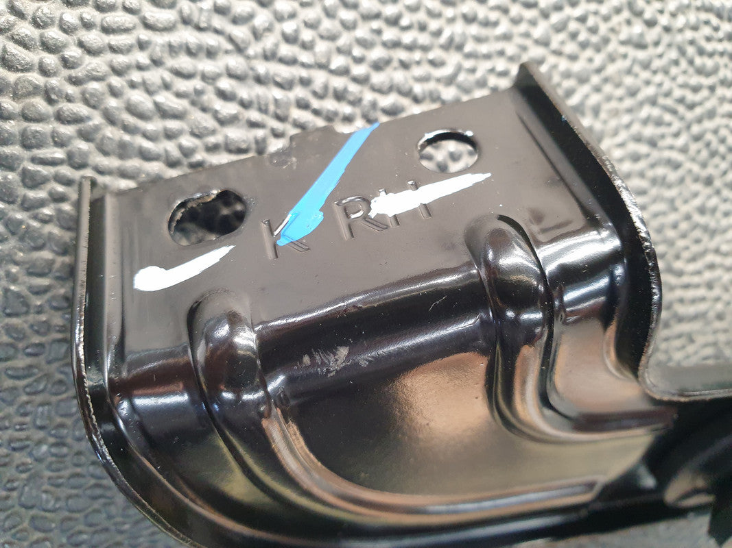 Hyundai Grand i10 Motion 2023 Right Upper Radiator Bracket