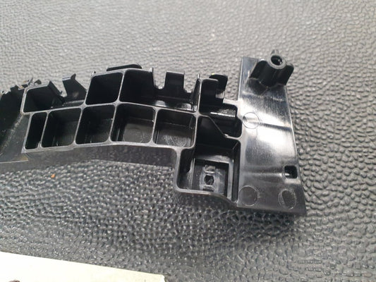 Toyota Urban Cruiser Left Front Bumper Bracket