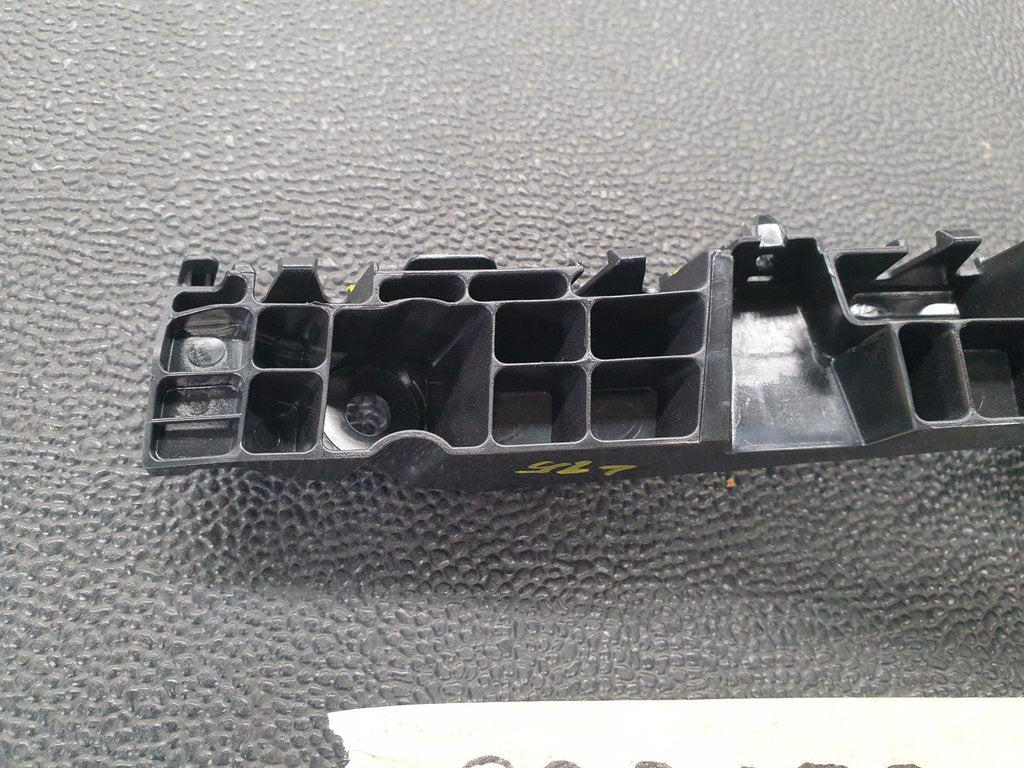 Toyota Urban Cruiser Left Front Bumper Bracket