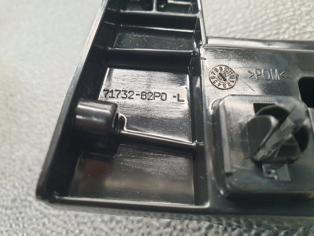 Toyota Urban Cruiser Left Front Bumper Bracket