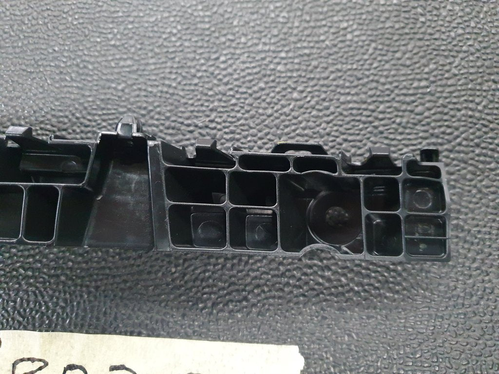 Toyota Urban Cruiser Right Front Bumper Bracket