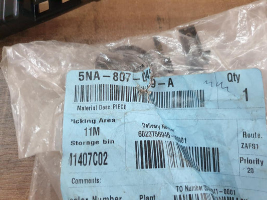 Volkswagen Tiguan Left Front Bumper Bracket