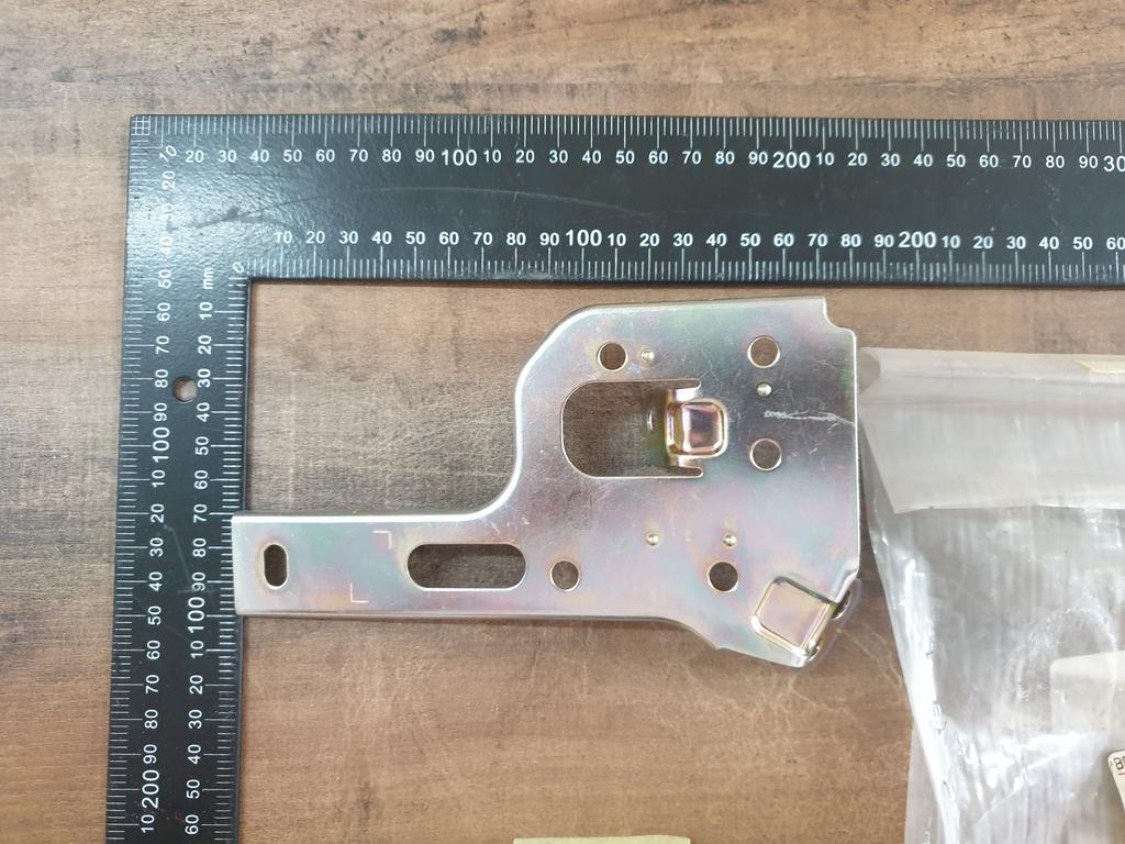 Original New Toyota Fortuner Hilux Radio Receiver Bracket