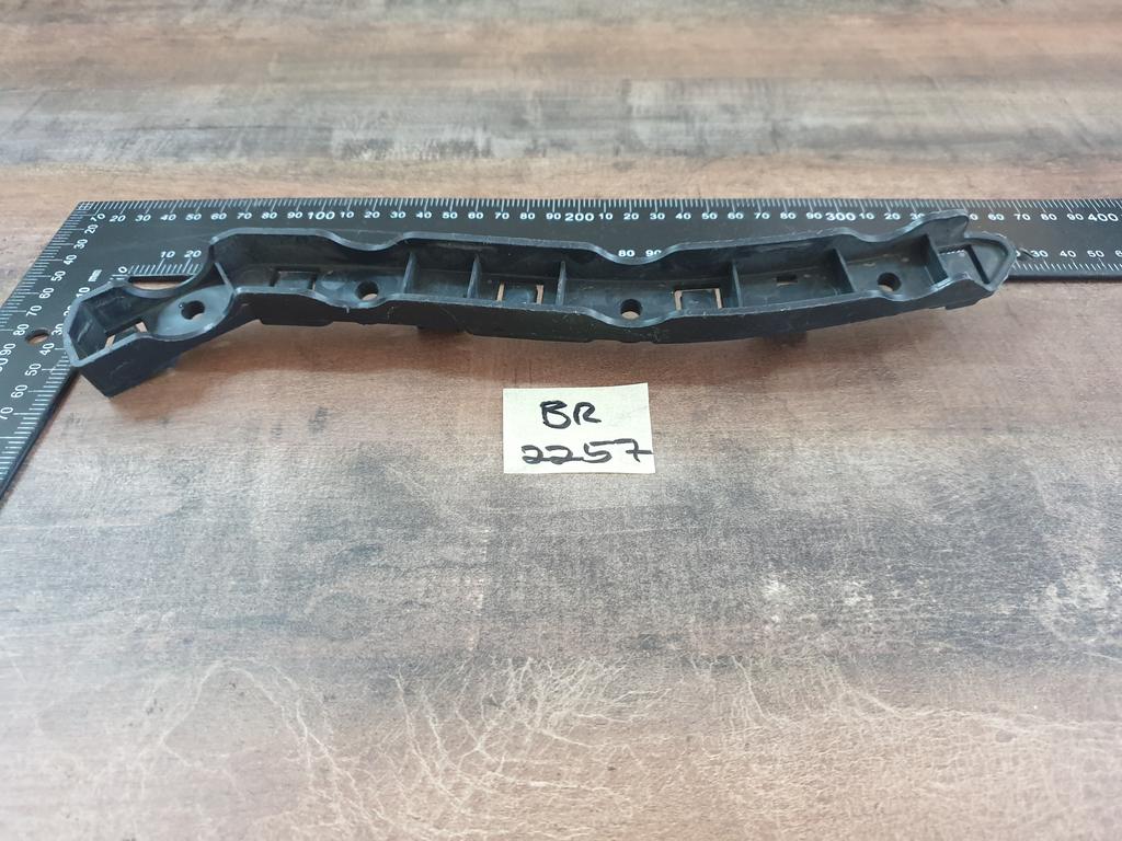 Original New Jeep Renegade Right Front Bumper Bracket