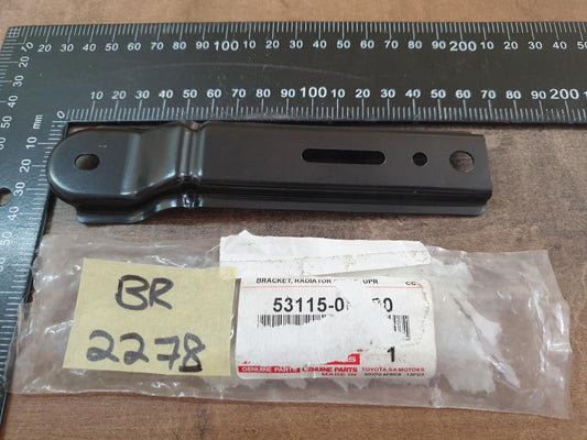 Original New Toyota Hilux Fortuner Radiator Grille Bracket