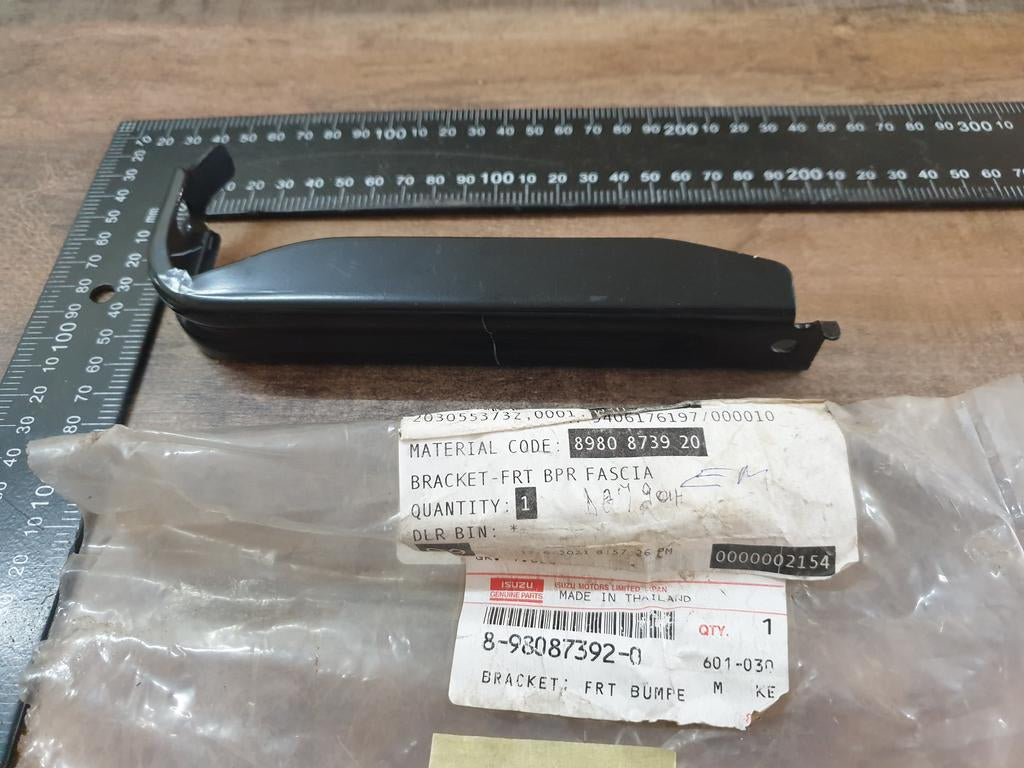 Original New Isuzu D-Max Front Bumper Bracket