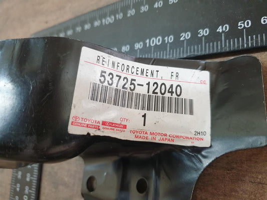 Original New Toyota Corolla Quest Right Front Wheelhouse Bracket