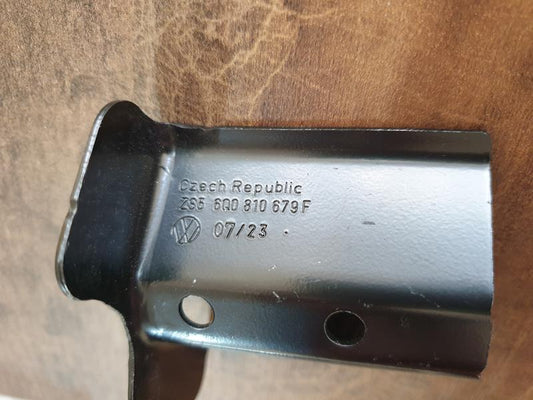 Original New Volkswagen Polo Left Front Fender Bracket
