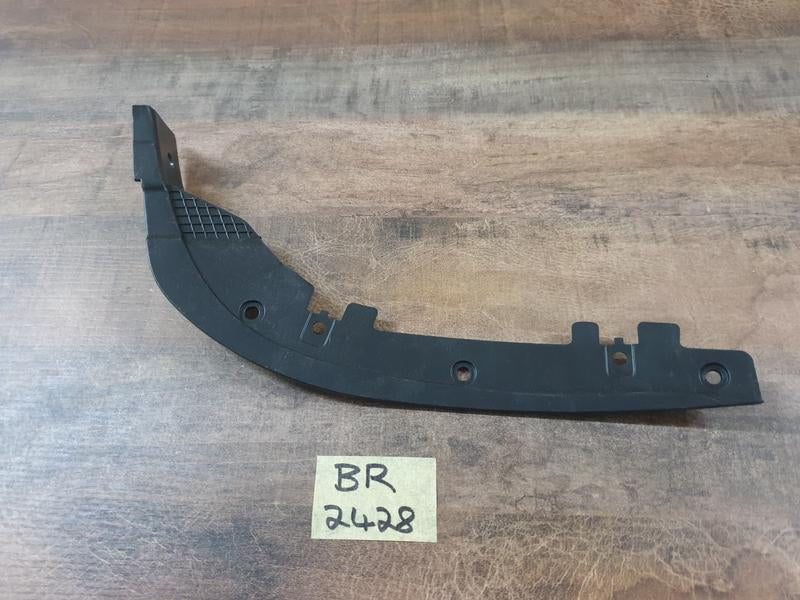 Original New Mahindra XUV 3XO Left Front Bumper Wheel Arch Bracket