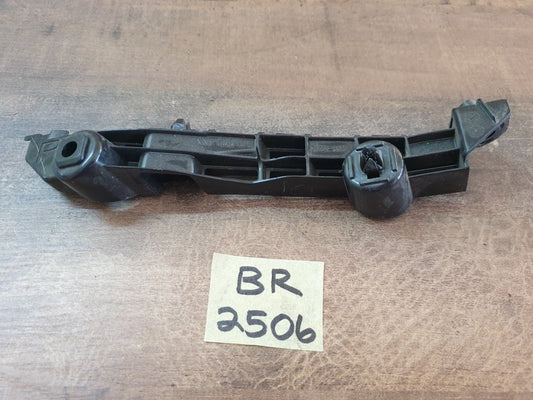 Original Used Suzuki Celerio Toyota Vitz Right Front Bumper Bracket