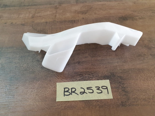 Original Used Isuzu KB 2017 Left Front Inner Bumper Bracket