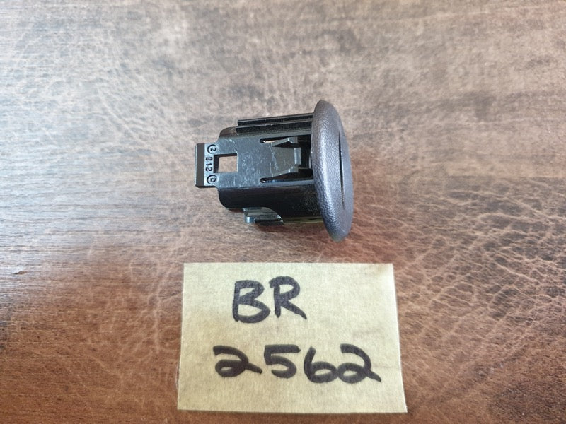 Original Used Nissan X-Trail Rear Bumper Parking Aid PDC Sensor Mounting Bracket