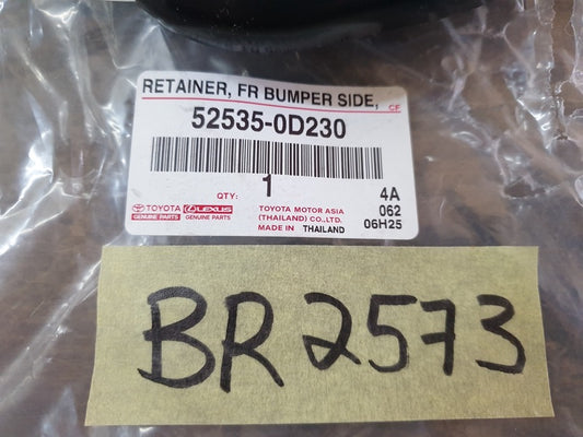 Original New Toyota Yaris XS 2019 Right Front Bumper Bracket