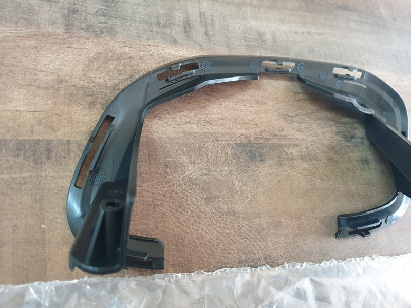 Original New Mercedes-Benz GLE W167 2024 Right Rear Exhaust Tail Piece Bracket