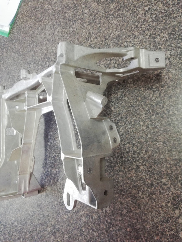 Mercedes-Benz C-Class Aluminium, W205, C300, 2015, 2016, 2017, 2018 Right Headlight Support Bracket