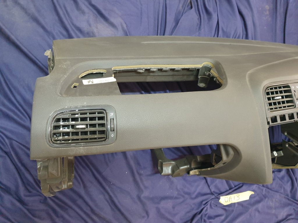 Volkswagen Polo Dashboard with vents