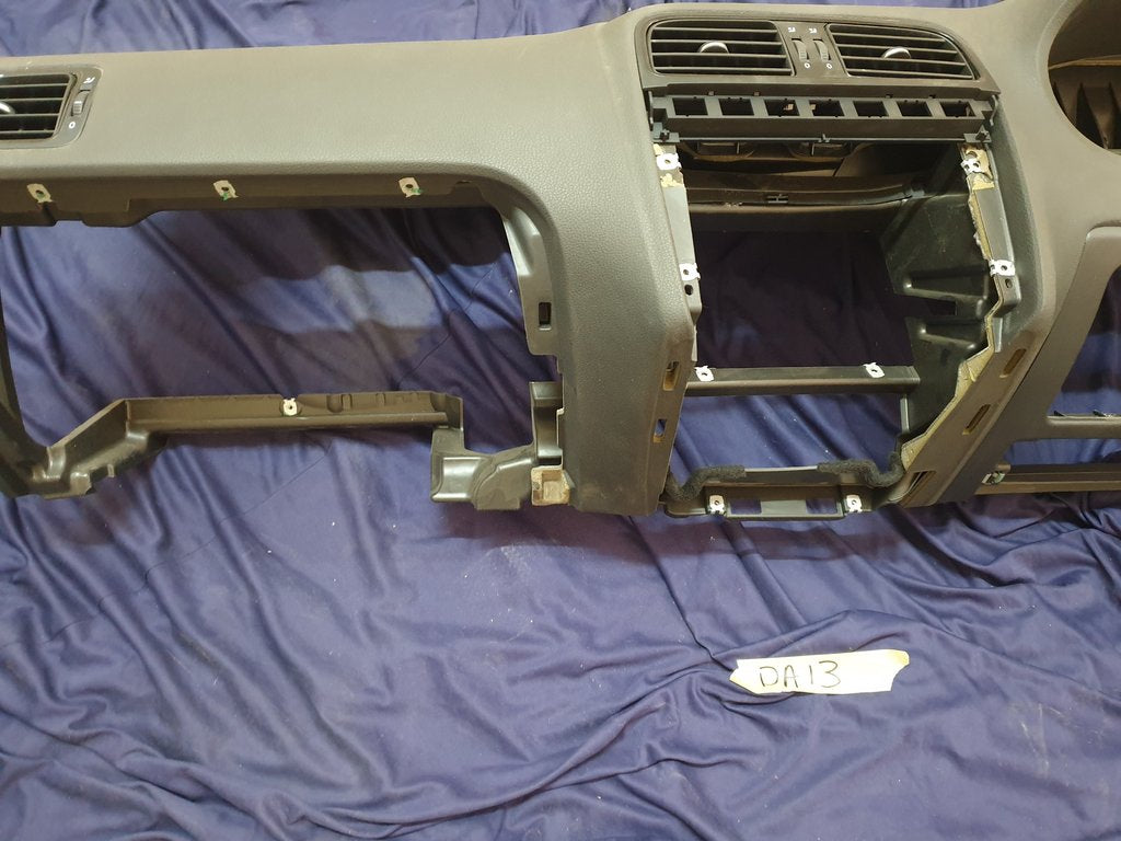 Volkswagen Polo Dashboard with vents