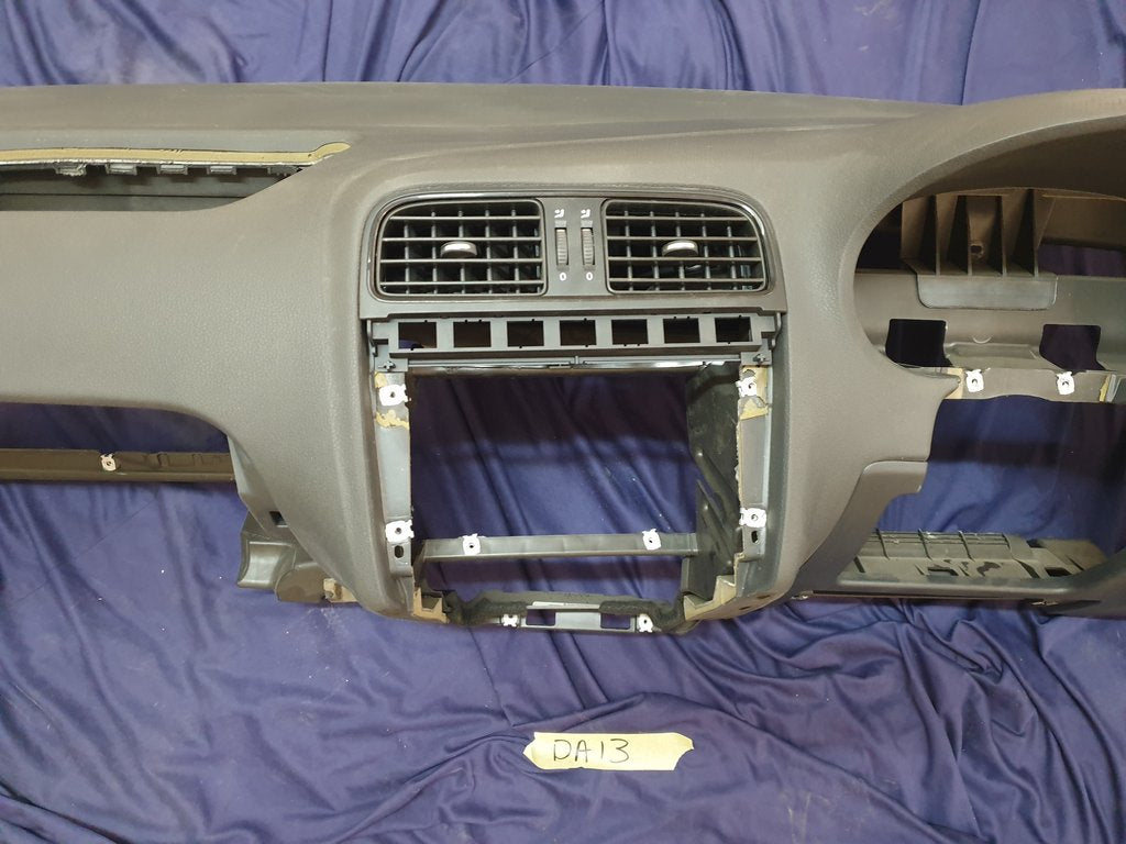 Volkswagen Polo Dashboard with vents