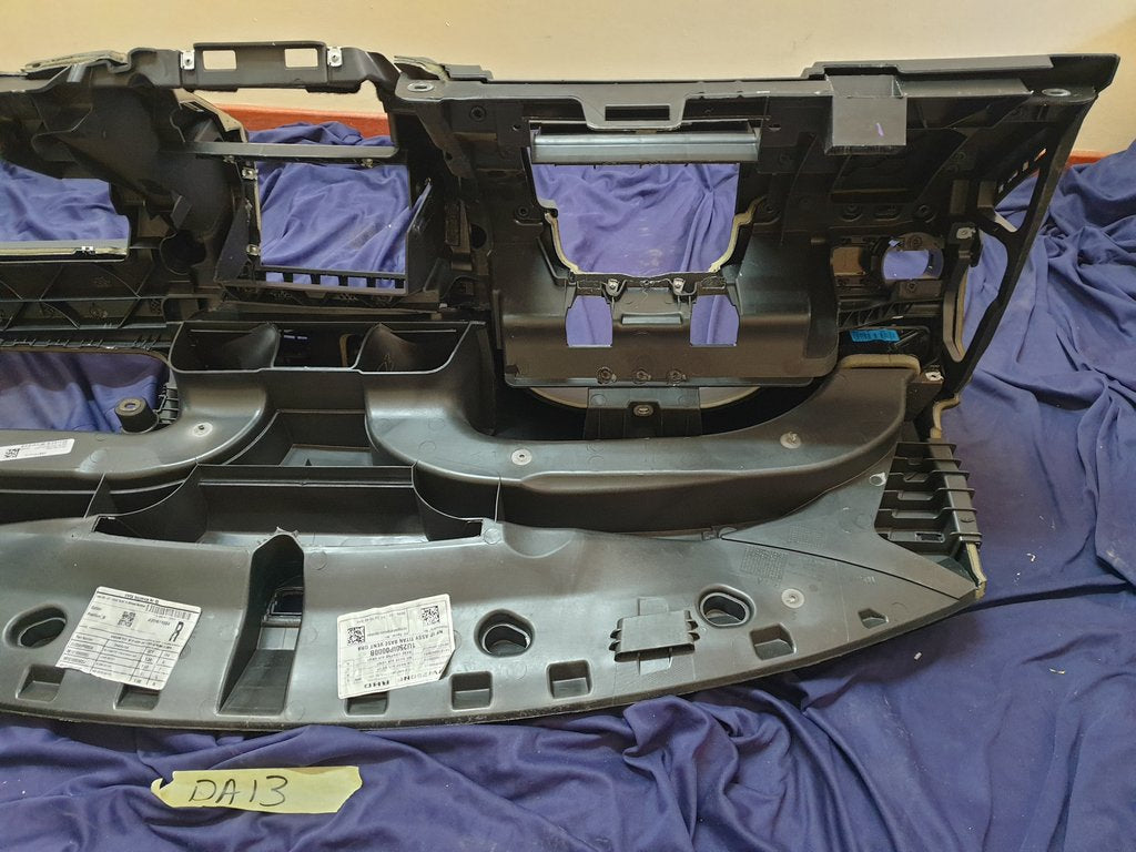Volkswagen Polo Dashboard with vents