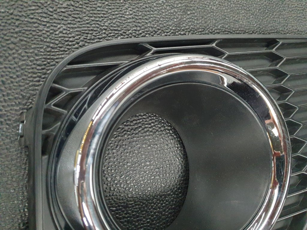 Toyota Urban Cruiser Right Front Fog Light Cover
