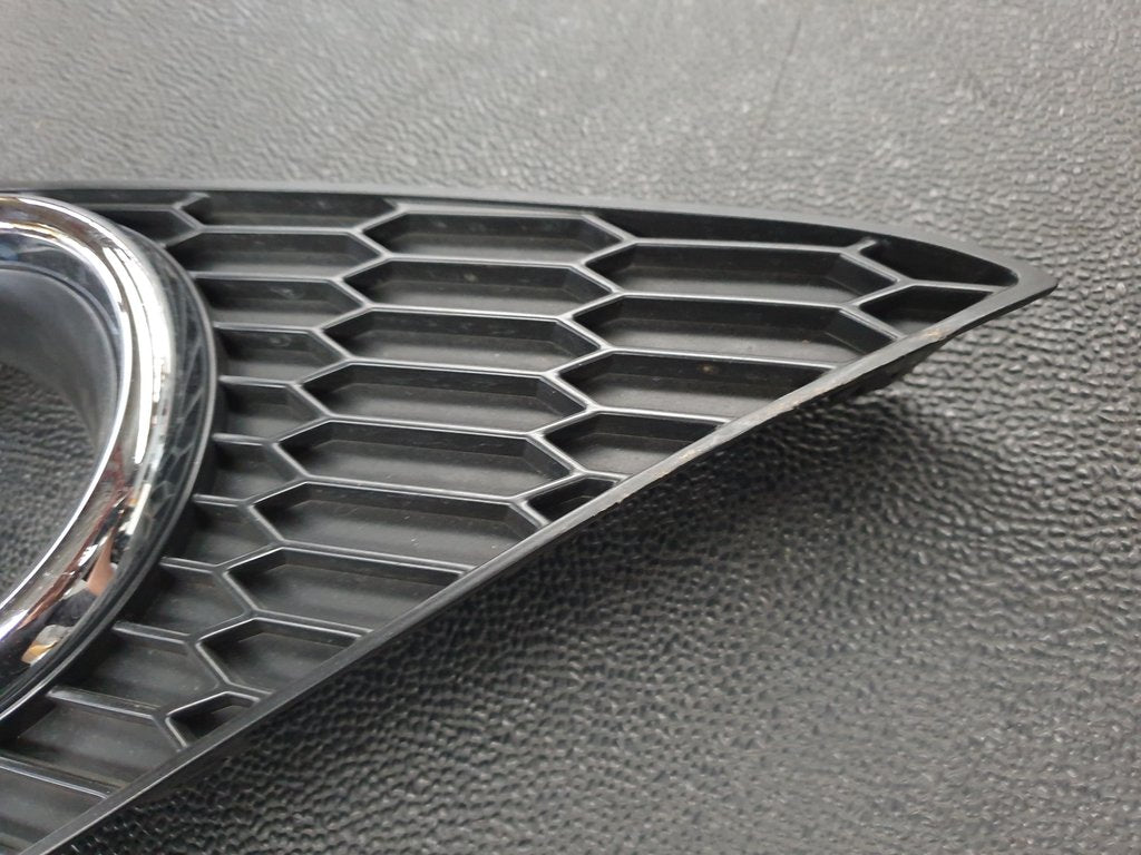 Toyota Urban Cruiser Right Front Fog Light Cover
