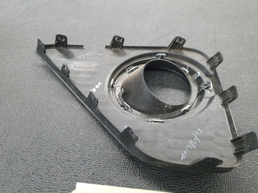 Toyota Urban Cruiser Right Front Fog Light Cover