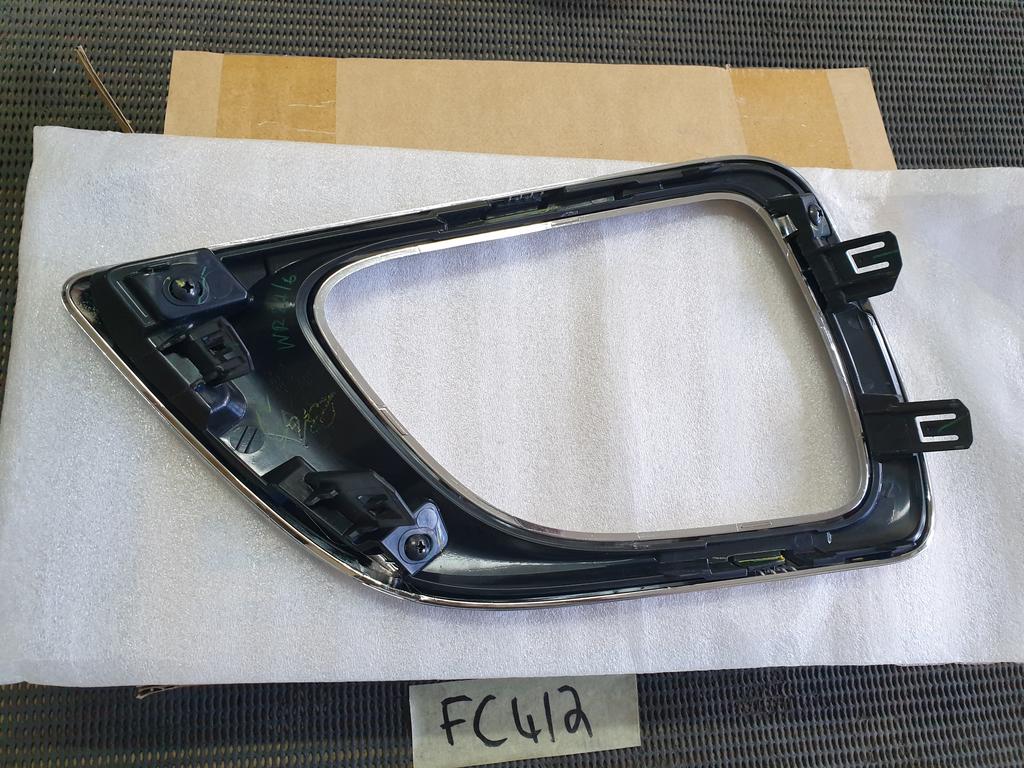 Nissan Navara Right Front Fog Light Chrome Surround Trim