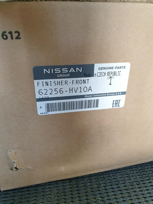 Nissan Qashqai Right Front Bumper Trim