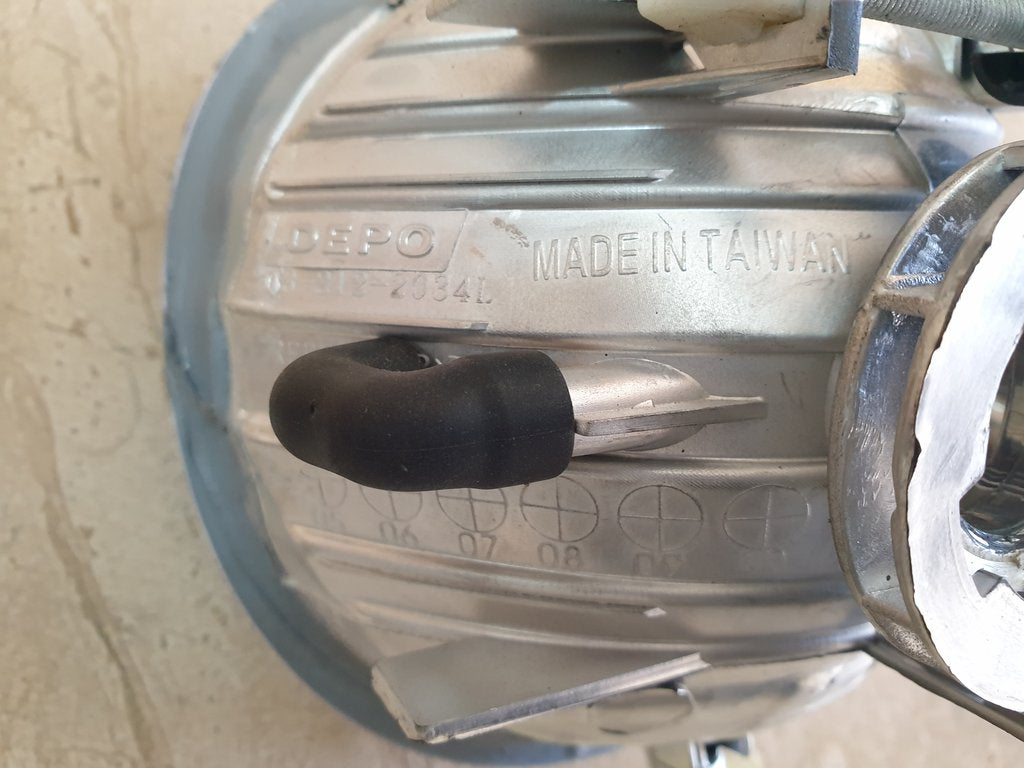Depo, Toyota Rav4 Left Fog Light