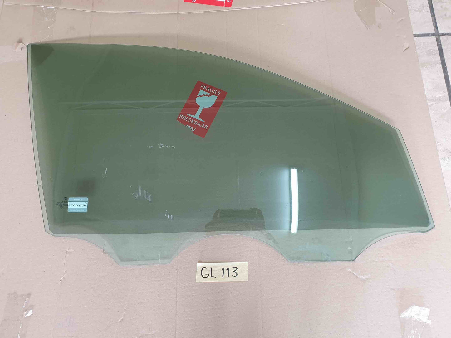 Original Used Volkswagen Polo Right Front Door Window Glass