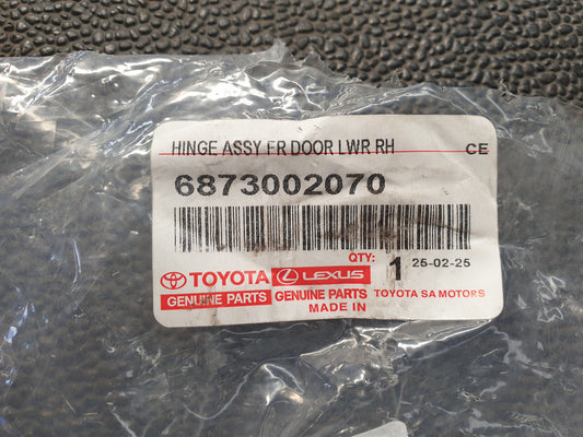 Original New Toyota Hilux 2023 Right Front Door Hinge Lower