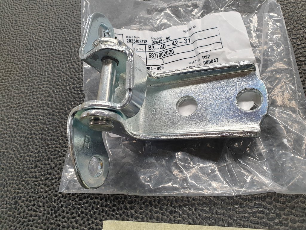 Toyota Fortuner Right Rear Lower Door Hinge