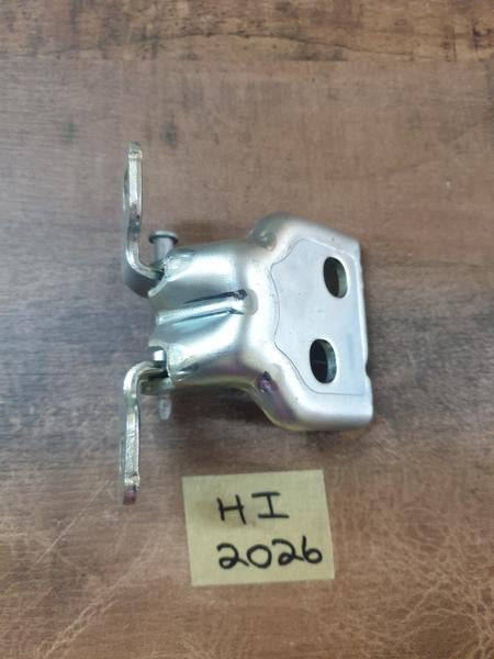Original New Nissan NP200 2015 Right Front Door Lower Hinge