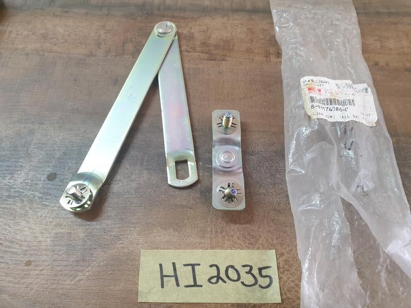 Original New Isuzu D-Max Tailgate Hinge