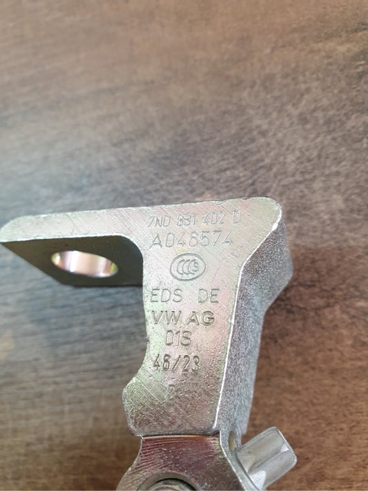 Original New Volkswagen Polo Right Door Hinge Upper or Lower