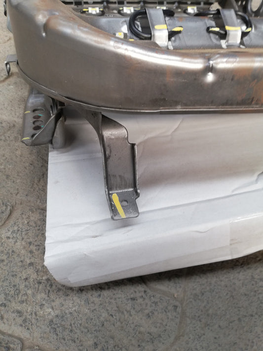 Nissan Navara PRO-4X 2022 Right Front Seat Frame