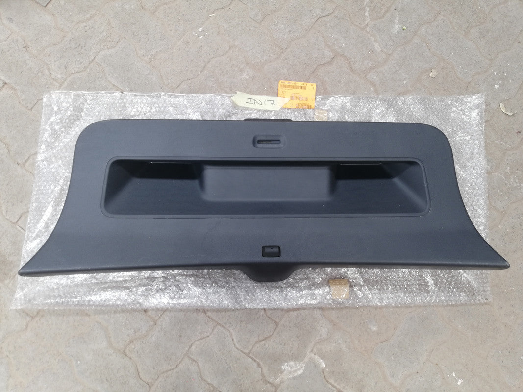 Volkswagen Polo Vivo 2018 Boot Luggage Compartment Parcel Tray