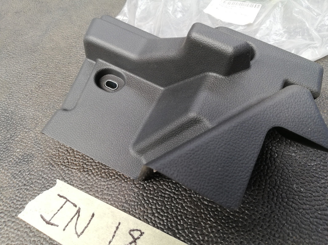 Volkswagen Polo Left Boot Tray Mounting Block
