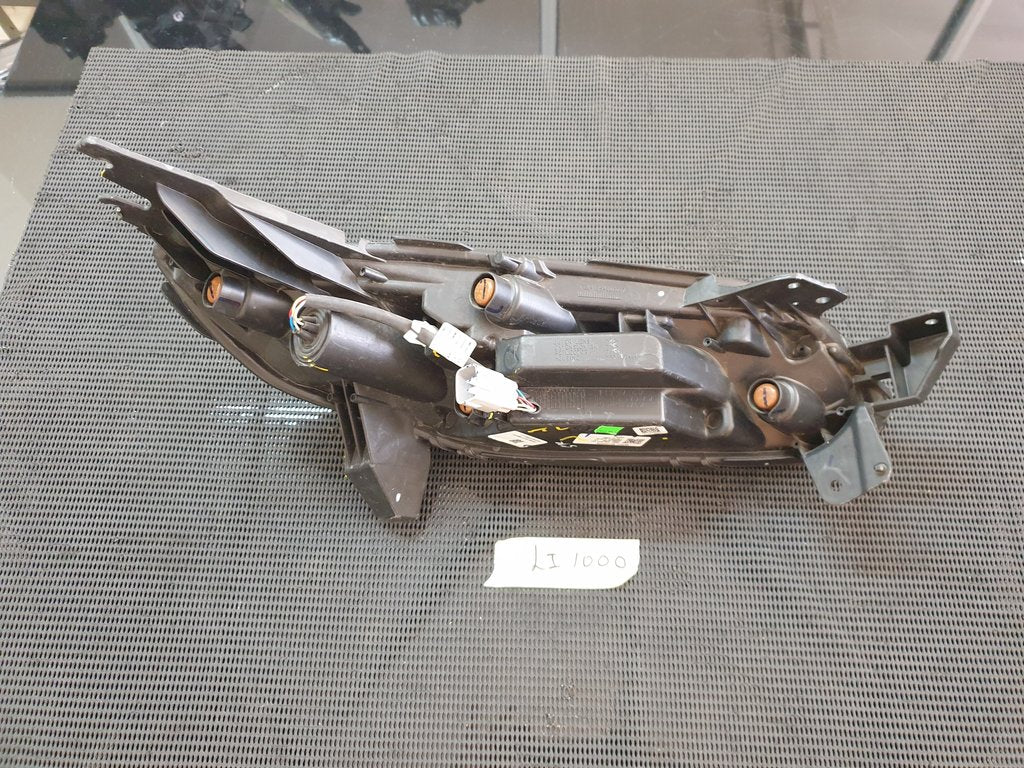 Suzuki Grand Vitara Left Headlight