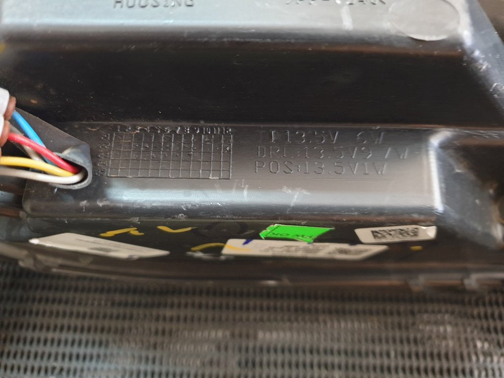 Suzuki Grand Vitara Left Headlight