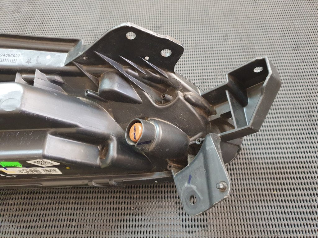 Suzuki Grand Vitara Left Headlight