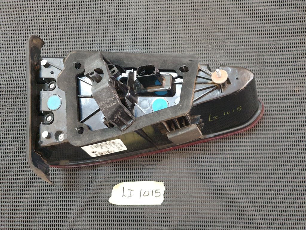 Alfa Romeo Stelvio Super 2017 Right Inner Taillight