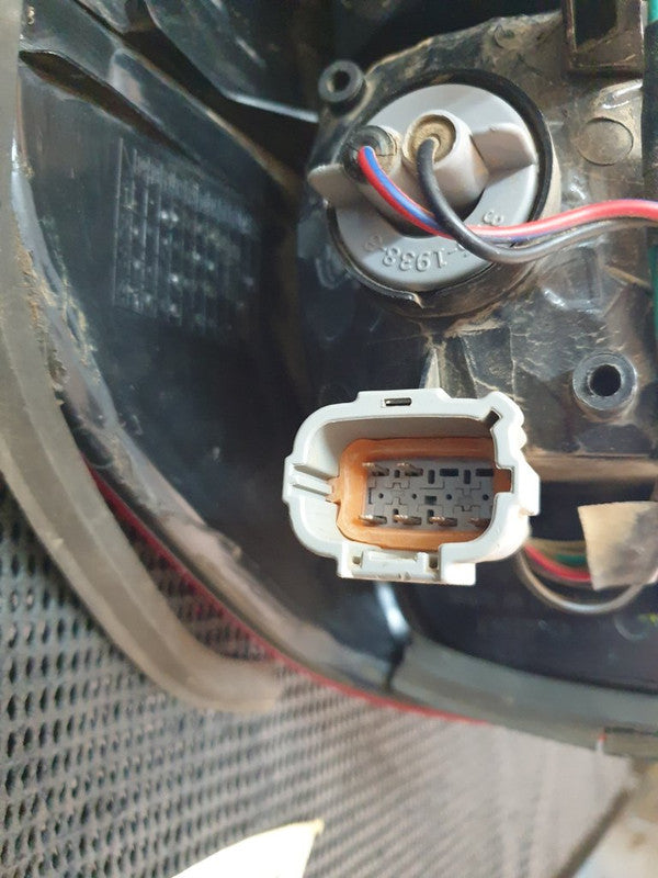 Nissan Aftermarket Navara Right Taillight