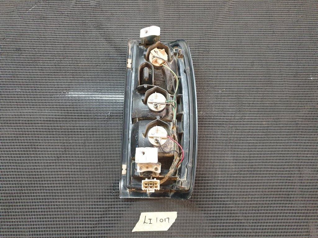 Nissan NP300 Left Taillight