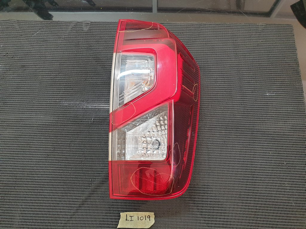 Nissan Navara Right Taillight