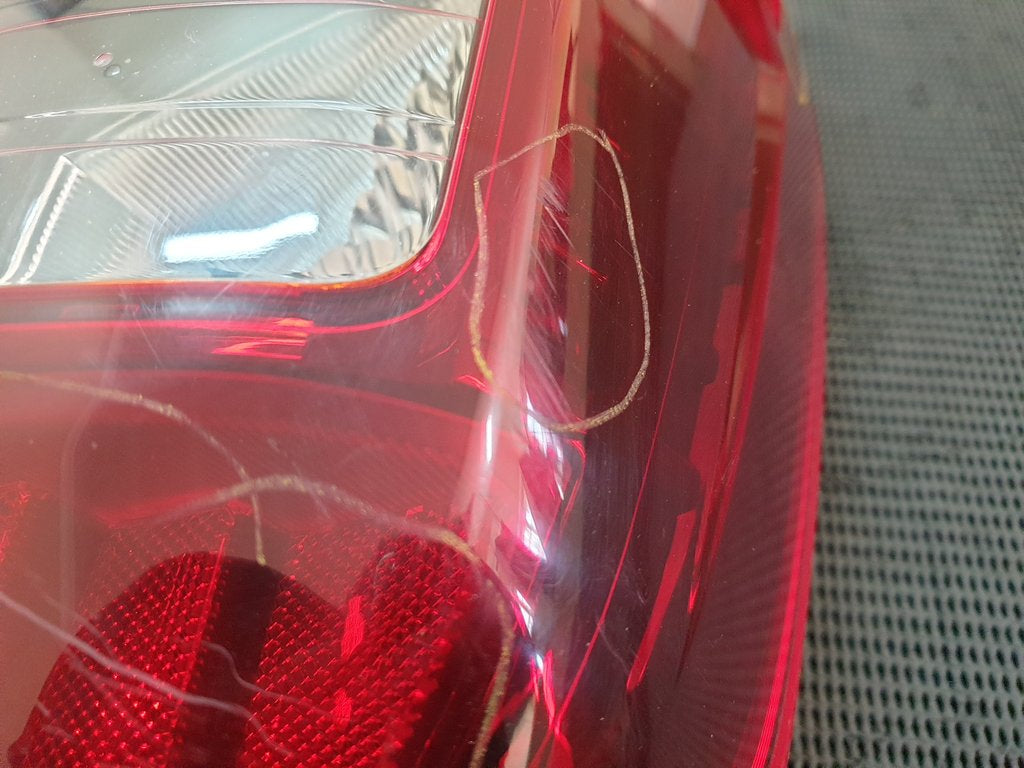 Nissan Navara Right Taillight