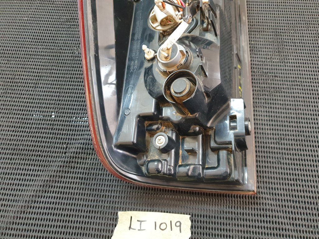 Nissan Navara Right Taillight