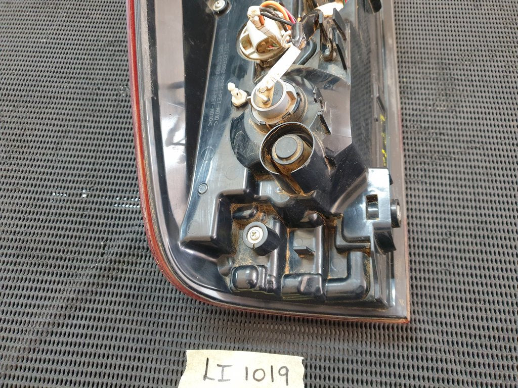 Nissan Navara Right Taillight
